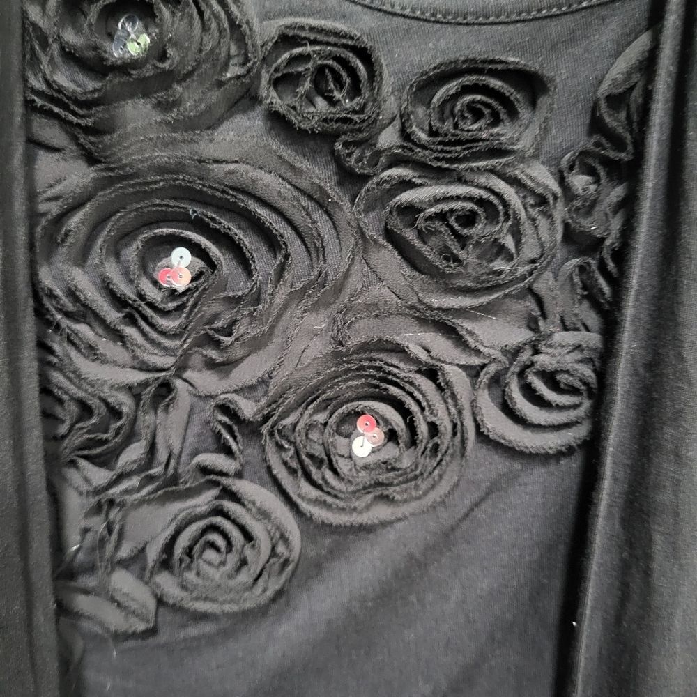 NEW Black Flowy Top with Rosettes by inc. - Size XL